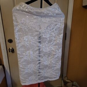 Wild Favle Ivory Sequin XS Skirt